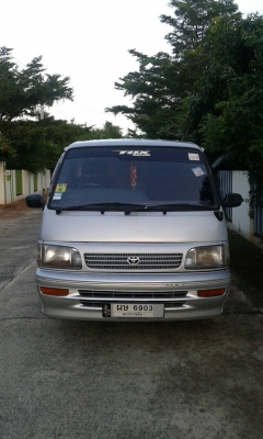 ขายด่วน รถตู้ขนส่ง Toyota รถใช้งานอยู่ปกติ ทะเบียน พรบ. พร้อมโอน