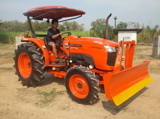 รถไถคูโบต้าL4708 มีไบมีดตราช้าง1อันสวยๆเดิมๆ พร้อมไช้งาน ขายใน ราคา378000บาท รถอยู่วังบัว คลองขลุง กำแพงเพชร สนใจสอบุถามได้ที่081 3655997 อำพร พาเจริญ ราคาต่อรองได้อีกนะครับ รถไถคูโบต้าL4708 มีไบมีดตราช้าง1อันสวยๆเดิมๆ พร้อมไช้งาน ขายใน ราคา378000บาท รถอยู่วังบัว คลองขลุง กำแพงเพชร สนใจสอบุถามได้ที่081 3655997 อำพร พาเจริญ ราคาต่อรองได้อีกนะครับ