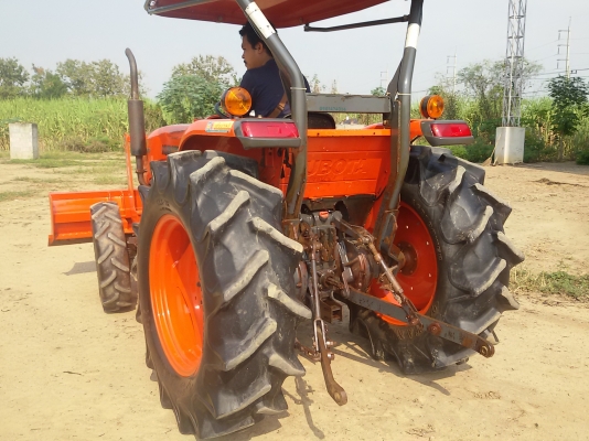 รถไถคูโบต้าL4708 มีไบมีดตราช้าง1อันสวยๆเดิมๆ พร้อมไช้งาน ขายใน ราคา378000บาท รถอยู่วังบัว คลองขลุง กำแพงเพชร สนใจสอบุถามได้ที่081 3655997 อำพร พาเจริญ ราคาต่อรองได้อีกนะครับ รถไถคูโบต้าL4708 มีไบมีดตราช้าง1อันสวยๆเดิมๆ พร้อมไช้งาน ขายใน ราคา378000บาท รถอยู่วังบัว คลองขลุง กำแพงเพชร สนใจสอบุถามได้ที่081 3655997 อำพร พาเจริญ ราคาต่อรองได้อีกนะครับ