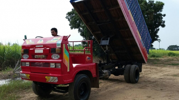 หาชื้อรถอีแต๋น  เชิณทางนี้เครื่องสี่สูบ ดั้ม หกล้อ เพลารอยคัดชีหน้า5 สวยๆเดิมๆ พร้อมไช้งาน  ขายใน  ราคา255000บาท รถอยู่วังบัว คลองขลุง กำแพงเพชร    สนใจสอบุถามได้ที่081 3655997 อำพร  พาเจริญ  ราคาต่อรองได้อีกนะครับ