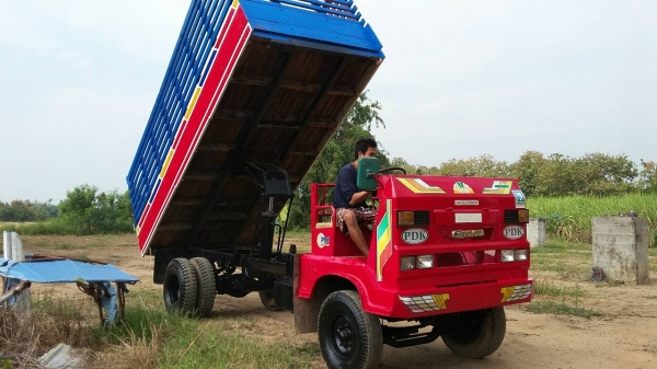 หาชื้อรถอีแต๋น  เชิณทางนี้เครื่องสี่สูบ ดั้ม หกล้อ เพลารอยคัดชีหน้า5 สวยๆเดิมๆ พร้อมไช้งาน  ขายใน  ราคา255000บาท รถอยู่วังบัว คลองขลุง กำแพงเพชร    สนใจสอบุถามได้ที่081 3655997 อำพร  พาเจริญ  ราคาต่อรองได้อีกนะครับ