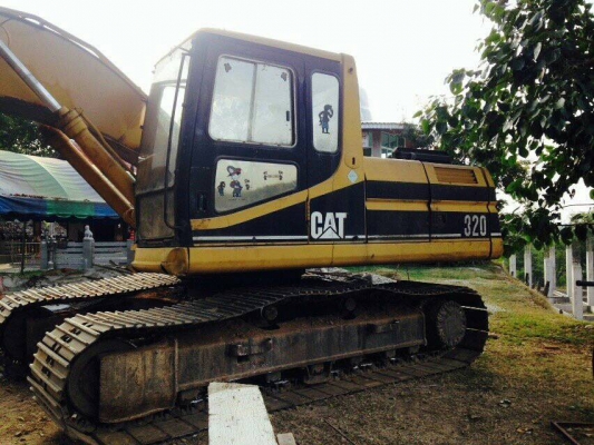 ขายCAT 320V2 สภาพสวยพร้อมใช้ ราคาต่อรองได้ติดต่อคุณอ๊อฟ พิจิตร 086-737-9991.080-616-8448