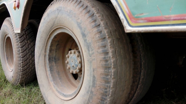 สิบล้อ ฮีโน่ FD176-HO6D-220โบว์ 2เพา สโลส ท้ายลาก รถเกียว หางไฮโลริส  สภาพดีพร้อมใช้ ทะเบียนพร้อมโอน