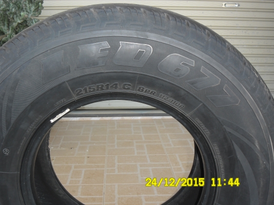 ขายยางบริดโตน 215/14 LEO 677 ยางปี2011 บรรทุก ดอกยางเหลือเยอะ