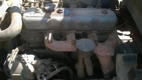 ขายรถ6ล้อมีข้างเสริม  สภาพดีใช้งานได้ เล่มทะเบียนครบ