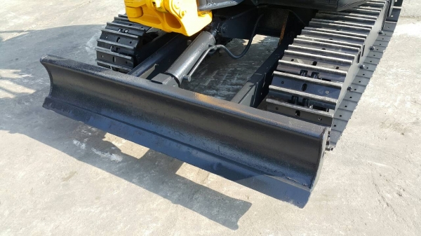 ขาย รถขุด KOMATSU รุ่น PC30FR มือสองญี่ปุ่น แทร็กเหล็ก สลักแน่น ท้ายกลม คอนโทรลสั้น มือถือ /LINE ID : 0818753444 ขาย รถขุด KOMATSU รุ่น PC30FR มือสองญี่ปุ่น แทร็กเหล็ก สลักแน่น ท้ายกลม คอนโทรลสั้น มือถือ /LINE ID : 0818753444