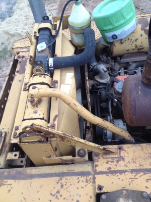 ขายKOMATSU PC 200-2 สภาพสวยพร้อมใช้ติดต่อได้ที่คุณอ๊อฟ พิจิตร 086-737-9991,080-616-8448