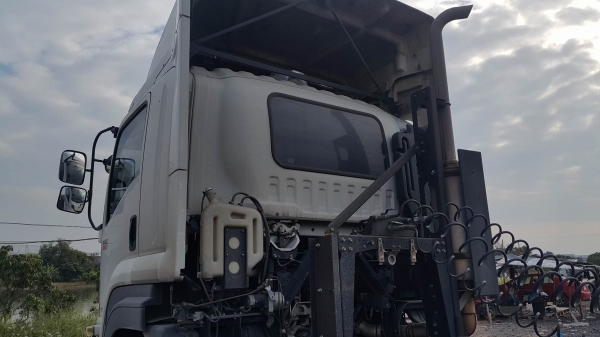 ISUZU DECA FXZ360 รถสิบล้อหัวลาก ขายไปนครปฐมเรียบร้อยแล้วจ้า