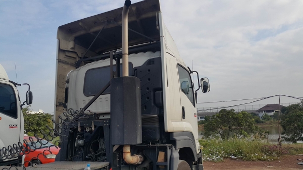ISUZU DECA FXZ360 รถสิบล้อหัวลาก ขายไปนครปฐมเรียบร้อยแล้วจ้า