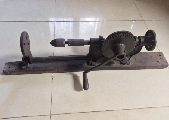 สว่านโบราญ USA