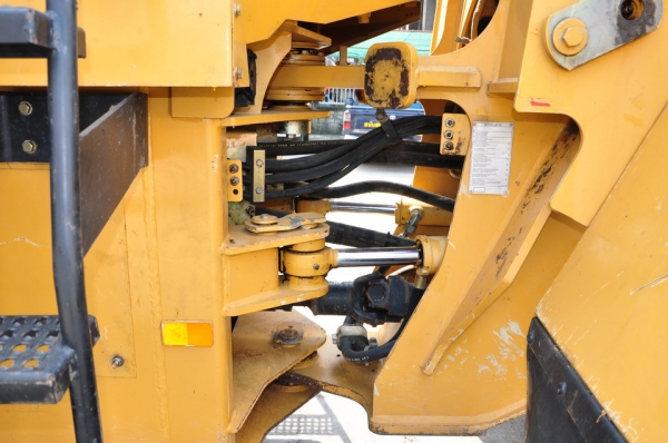 CATERPILLAR 938G Y2001 CATERPILLAR 938G Y2001