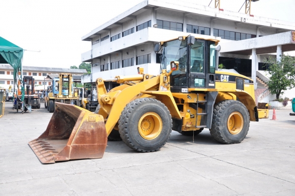 CATERPILLAR  938G  Y2001