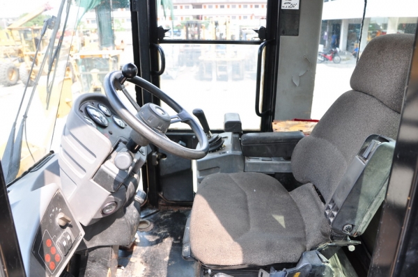 CATERPILLAR 938G Y2001 CATERPILLAR 938G Y2001