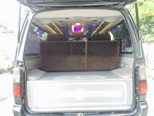 ขายรถตู้หัวจรวดแต่งนอกทั้งคัน