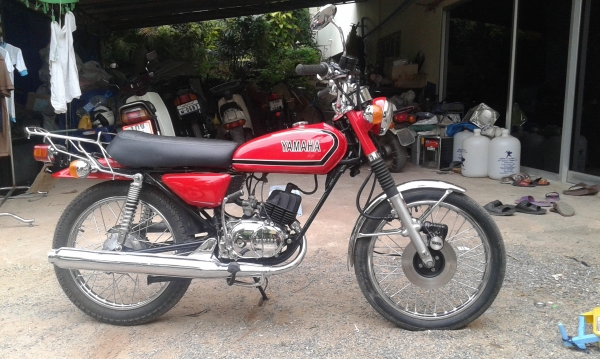 ...ขาย yamaha rd 50........