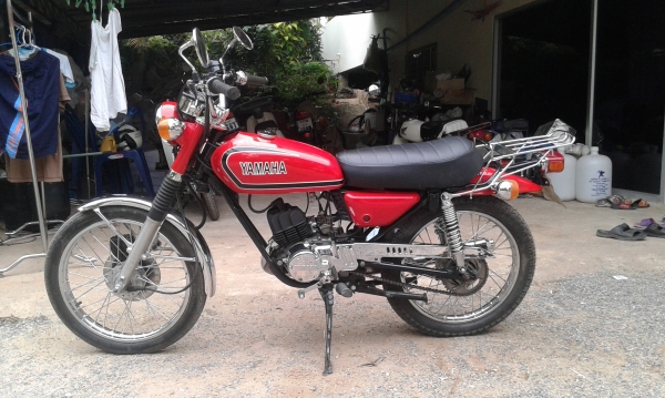 ...ขาย yamaha rd 50........