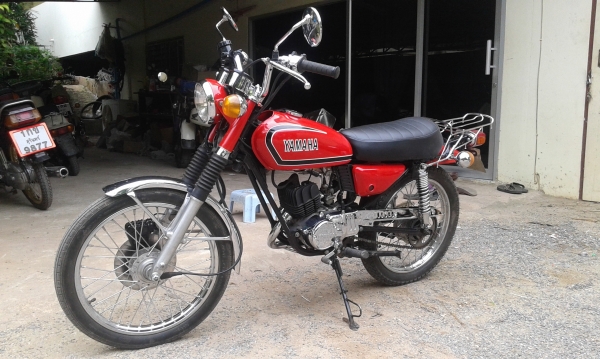 ...ขาย yamaha rd 50........