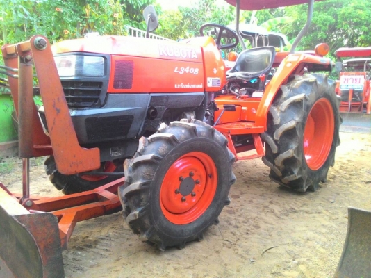 ขาย 200,000 รถไถ KUBOTA L3408 พร้อมดันหน้า และผานพรวน รถไร่สภาพเดิม สีเดิม พร้อมใช้งานได้เลย สอบถามได้ ร้าน DC Tractor Rayong 0818618678 ,0899347475 อยู่ตัวอำเภอแกลง ติดถนนสุขุมวิท กม.ที่ 268-269 ถนน4เลนเดินทางสะดวก id line=0818618678 id line=carbonthai ม