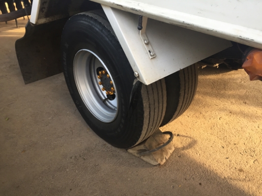 ขายหกล้อ HINO 175 ซีรีส์500 รุ่น FC9JLLA กระบะคาร์โก้ ยาว 6.50 เมตร ปี 53 เครื่องดี คัสซีสวย ยางเต็ม