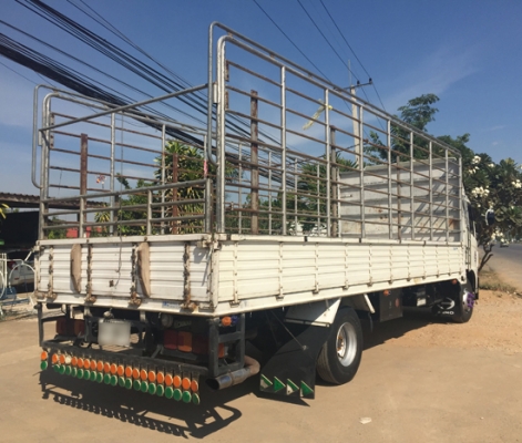 ขายหกล้อ HINO 175 ซีรีส์500 รุ่น FC9JLLA กระบะคาร์โก้ ยาว 6.50 เมตร ปี 53 เครื่องดี คัสซีสวย ยางเต็ม