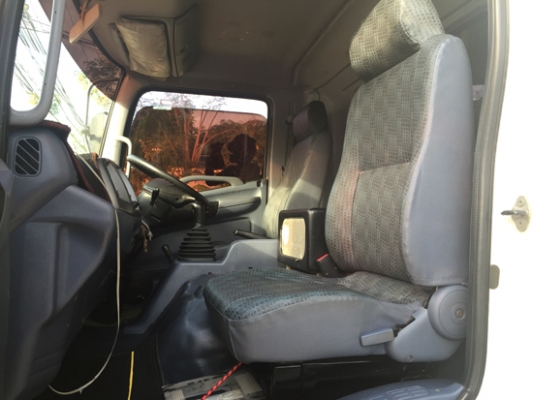 ขายหกล้อ HINO 175 ซีรีส์500 รุ่น FC9JLLA กระบะคาร์โก้ ยาว 6.50 เมตร ปี 53 เครื่องดี คัสซีสวย ยางเต็ม