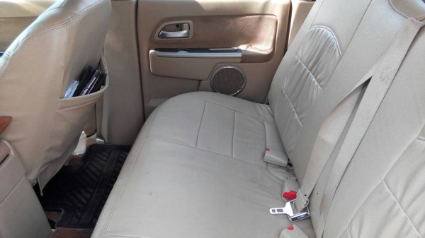 ขายด่วน ISUZU D-MAX (ปี2010) 4 ประตูสีขาว สภาพดีมาก ขายด่วน ISUZU D-MAX (ปี2010) 4 ประตูสีขาว สภาพดีมาก