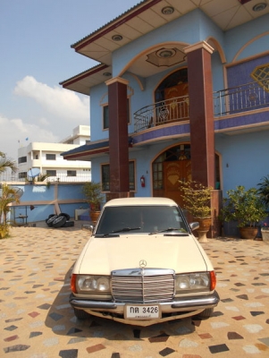 เบนซ์ บอดี้ 123 สภาพสวยมาก สีเหลืองงาช้าง (เบอร์ติดต่อ 081-942-5002)