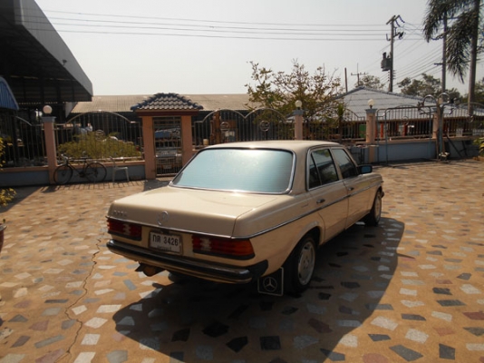 เบนซ์ บอดี้ 123 สภาพสวยมาก สีเหลืองงาช้าง (เบอร์โทรติดต่อ 081-942-5002)