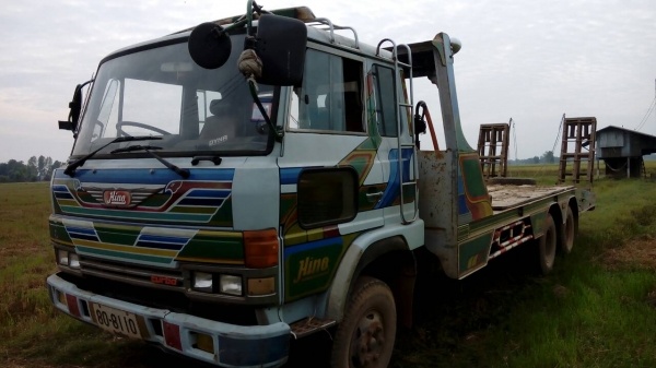 รถสิบเทรนเลอร์ hino FD 2 เพลา ยางเล็ก เครื่อง HO6C เทอร์โบ พวงมาลัยเพลาเวอร์ เบรกจิฟฟี่ เครื่องดี คันซีสวย เล่มทะเบียน เอกสารครบ