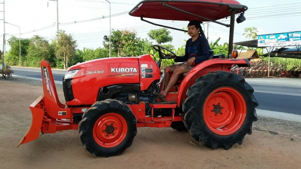 หาชื้อรถไถคูโบต้า L3608 เชิณมาหาเราครับ มีไบมีดตราช้าง1อันสวยๆเดิมๆ พร้อมไช้งาน ขายใน ราคา285000บาท รถอยู่วังบัว คลองขลุง กำแพงเพชร สนใจสอบุถามได้ที่081 3655997 อำพร พาเจริญ ราคาต่อรองได้อีกนะครับ หาชื้อรถไถคูโบต้า L3608 เชิณมาหาเราครับ มีไบมีดตราช้าง1อันสวยๆเดิมๆ พร้อมไช้งาน ขายใน ราคา285000บาท รถอยู่วังบัว คลองขลุง กำแพงเพชร สนใจสอบุถามได้ที่081 3655997 อำพร พาเจริญ ราคาต่อรองได้อีกนะครับ