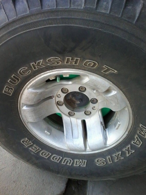 Buckshot 35x12.50R15LT (2011) Buckshot 35x12.50R15LT (2011)