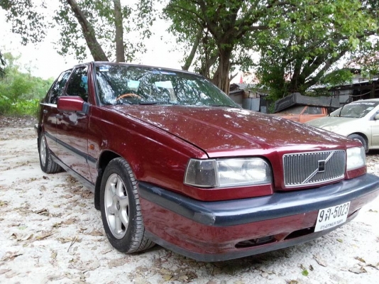 -เก๋งวอลโว่ 850 สีแดง ปี 96 เกียร์ออโต้ แก๊สหัวฉีด รถบ้านสภาพสวยค่ะ