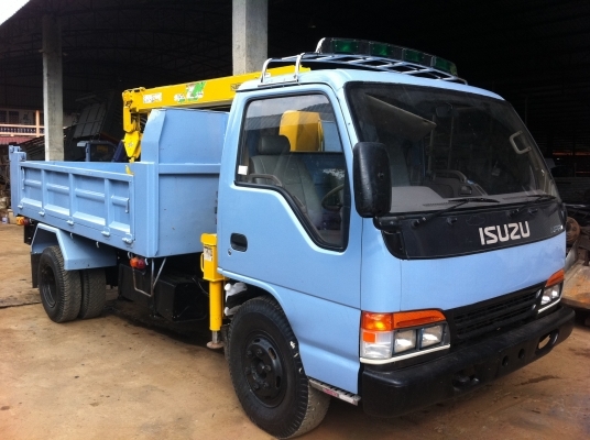 ISUZU NPR หัวการ์ตูน (ดั้ม-เทรน TADANO 2.5 ตัน) ทำสีใหม่ทั้งคัน ตัวรถ NPR66LX5S-7101573 เครื่อง 4HF1-261685 120 แรงม้า