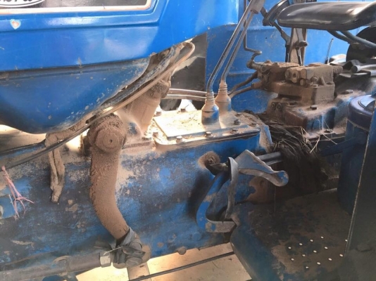 ขายรถไถฟอร์ด 6610