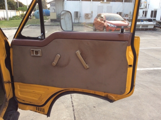 ขายรถตู้ โตโยต้า ไฮเอช เครื่องไมตี้ 2L เทอร์โบ เกียร์ธรรมดา เพาเวอร์ ภายในสวยเบาะหนังสวยๆเบาะหลัง3แถวครบ แอร์หน้า-หลังเย็นฉ่ำ ตัวถังเดิมๆสียังใช้ได้สติ๊กเกอร์ลอกออกได้ ยางดี เครื่องแน่นๆเกียร์แน่นช่วงล่างดี รถขับดีเลยครับ พร้อมใช้ ภาษี59 ประกันประเภท3