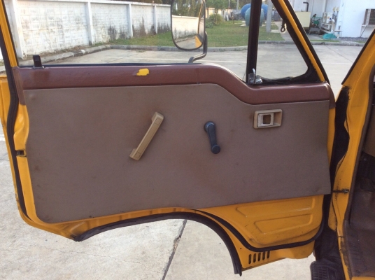 ขายรถตู้ โตโยต้า ไฮเอช เครื่องไมตี้ 2L เทอร์โบ เกียร์ธรรมดา เพาเวอร์ ภายในสวยเบาะหนังสวยๆเบาะหลัง3แถวครบ แอร์หน้า-หลังเย็นฉ่ำ ตัวถังเดิมๆสียังใช้ได้สติ๊กเกอร์ลอกออกได้ ยางดี เครื่องแน่นๆเกียร์แน่นช่วงล่างดี รถขับดีเลยครับ พร้อมใช้ ภาษี59 ประกันประเภท3