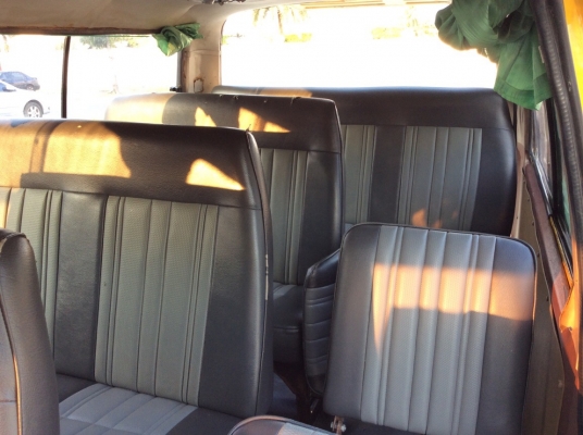 ขายรถตู้ โตโยต้า ไฮเอช เครื่องไมตี้ 2L เทอร์โบ เกียร์ธรรมดา เพาเวอร์ ภายในสวยเบาะหนังสวยๆเบาะหลัง3แถวครบ แอร์หน้า-หลังเย็นฉ่ำ ตัวถังเดิมๆสียังใช้ได้สติ๊กเกอร์ลอกออกได้ ยางดี เครื่องแน่นๆเกียร์แน่นช่วงล่างดี รถขับดีเลยครับ พร้อมใช้ ภาษี59 ประกันประเภท3