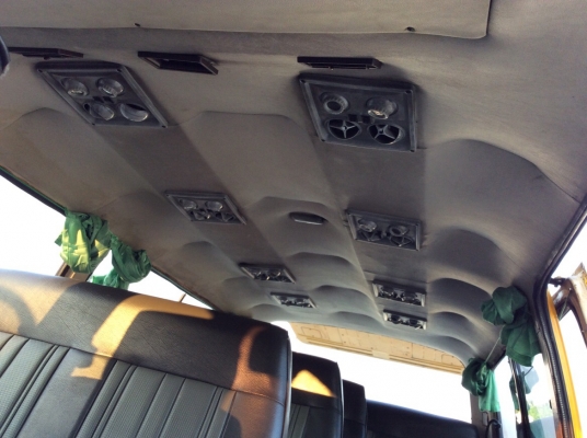 ขายรถตู้ โตโยต้า ไฮเอช เครื่องไมตี้ 2L เทอร์โบ เกียร์ธรรมดา เพาเวอร์ ภายในสวยเบาะหนังสวยๆเบาะหลัง3แถวครบ แอร์หน้า-หลังเย็นฉ่ำ ตัวถังเดิมๆสียังใช้ได้สติ๊กเกอร์ลอกออกได้ ยางดี เครื่องแน่นๆเกียร์แน่นช่วงล่างดี รถขับดีเลยครับ พร้อมใช้ ภาษี59 ประกันประเภท3