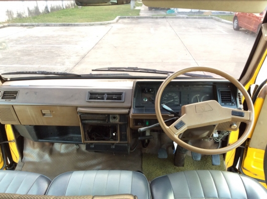 ขายรถตู้ โตโยต้า ไฮเอช เครื่องไมตี้ 2L เทอร์โบ เกียร์ธรรมดา เพาเวอร์ ภายในสวยเบาะหนังสวยๆเบาะหลัง3แถวครบ แอร์หน้า-หลังเย็นฉ่ำ ตัวถังเดิมๆสียังใช้ได้สติ๊กเกอร์ลอกออกได้ ยางดี เครื่องแน่นๆเกียร์แน่นช่วงล่างดี รถขับดีเลยครับ พร้อมใช้ ภาษี59 ประกันประเภท3