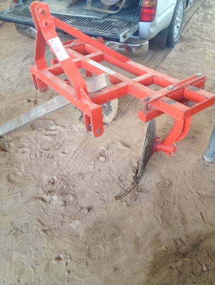 ขายผานยกร่อง  ใส่ 30-36 แรง สภาพเกือบใหม่ ใช้น้อย