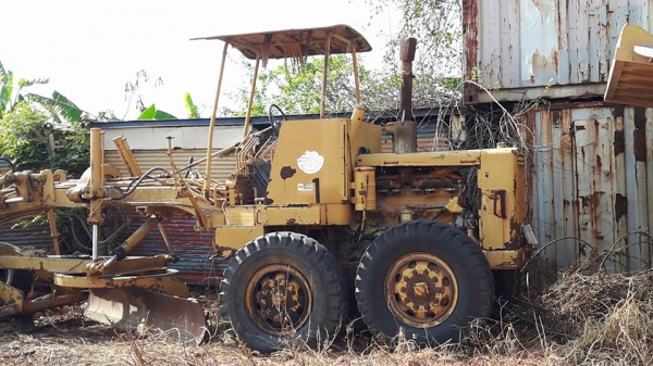 รถเกรด KOMATSU รุ่น GD 376 H สภาพพร้อมใช้งานพร้อมริปเปอร์