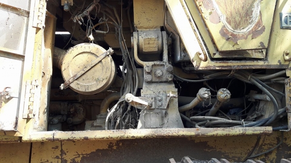 รถตัก CATERPILLAR 973 สภาพสวยพร้อมใช้