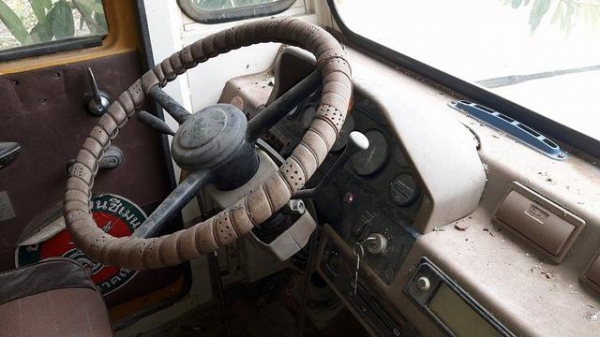 ขายรถบรรทุกหินใหญ่ 6 ล้อเบอร์ 228 ไม่มีเครื่อง