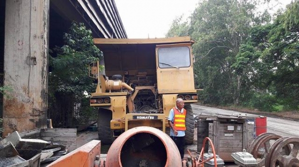 ขายรถบรรทุกหินใหญ่ 6 ล้อเบอร์ 228 ไม่มีเครื่อง