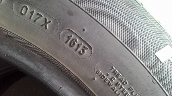 215/60R16 MICHELIN Primacy lc ปี2013 ชุด 4 เส้น tel.081-427-3941 ไอดีไลน์ autobot107 215/60R16 MICHELIN Primacy lc ปี2013 ชุด 4 เส้น tel.081-427-3941 ไอดีไลน์ autobot107