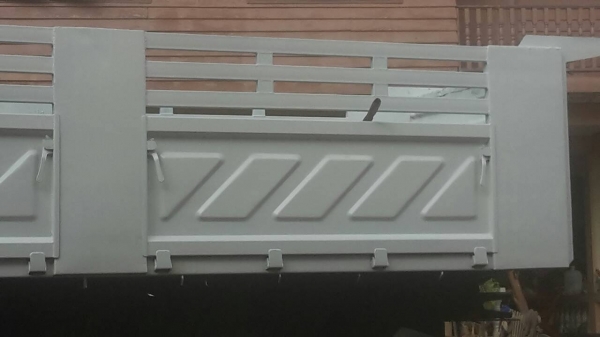 ขายรถบรรทุก Mitsubishi /Fuso  260 ปี 47 พร้อมกระบะดั๊มสามมิตรพร้อมใช้งาน