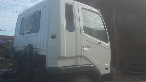 ขายรถบรรทุก Mitsubishi /Fuso  260 ปี 47 พร้อมกระบะดั๊มสามมิตรพร้อมใช้งาน