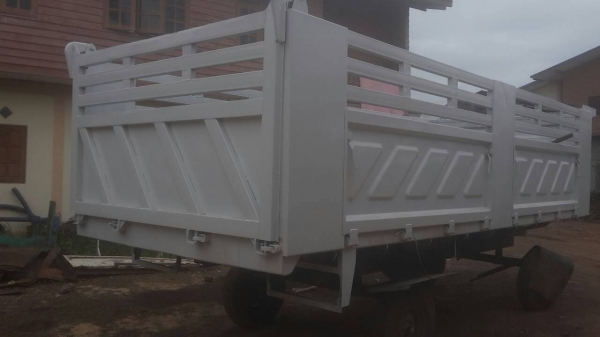 ขายรถบรรทุก Mitsubishi /Fuso  260 ปี 47 พร้อมกระบะดั๊มสามมิตรพร้อมใช้งาน