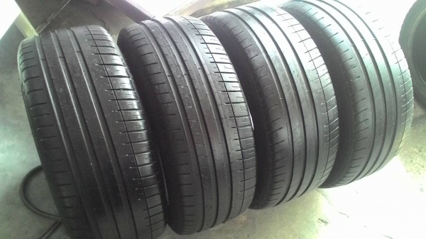 215/45R17 MICHELIN PILOT Sport3 ชุด 4 เส้น tel.081-427-3941 ไอดีไลน์ autobot107 215/45R17 MICHELIN PILOT Sport3 ชุด 4 เส้น tel.081-427-3941 ไอดีไลน์ autobot107