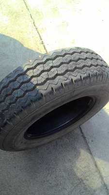 215/70R15 BRIDGESTONE R623 ยางอะไหล่  มี 1 เส้น  tel.081-427-3941 ไลน์ไอดี autobot107